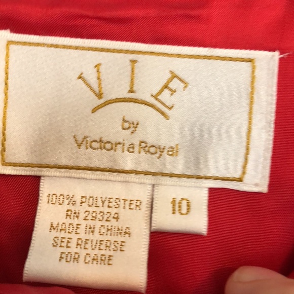 Red beaded VIE top - Picture 2 of 4